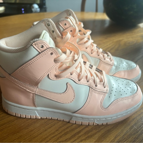 Nike Dunk - Picture 1 of 5